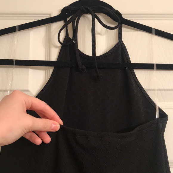 Patterned halter dress - Picture 4 of 7